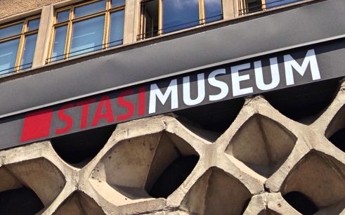 Stasi-Museum_entrance-Ausschnitt
